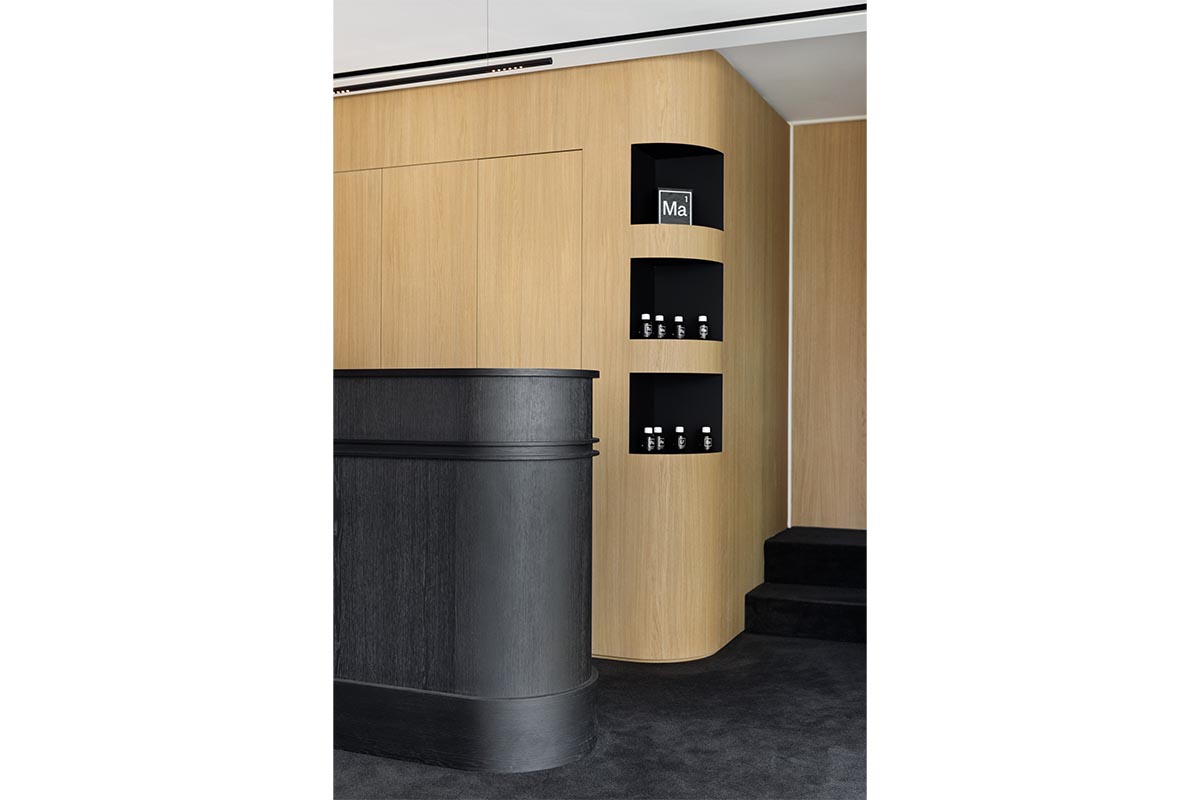 Limed Oak - Smoked Black 05.jpg